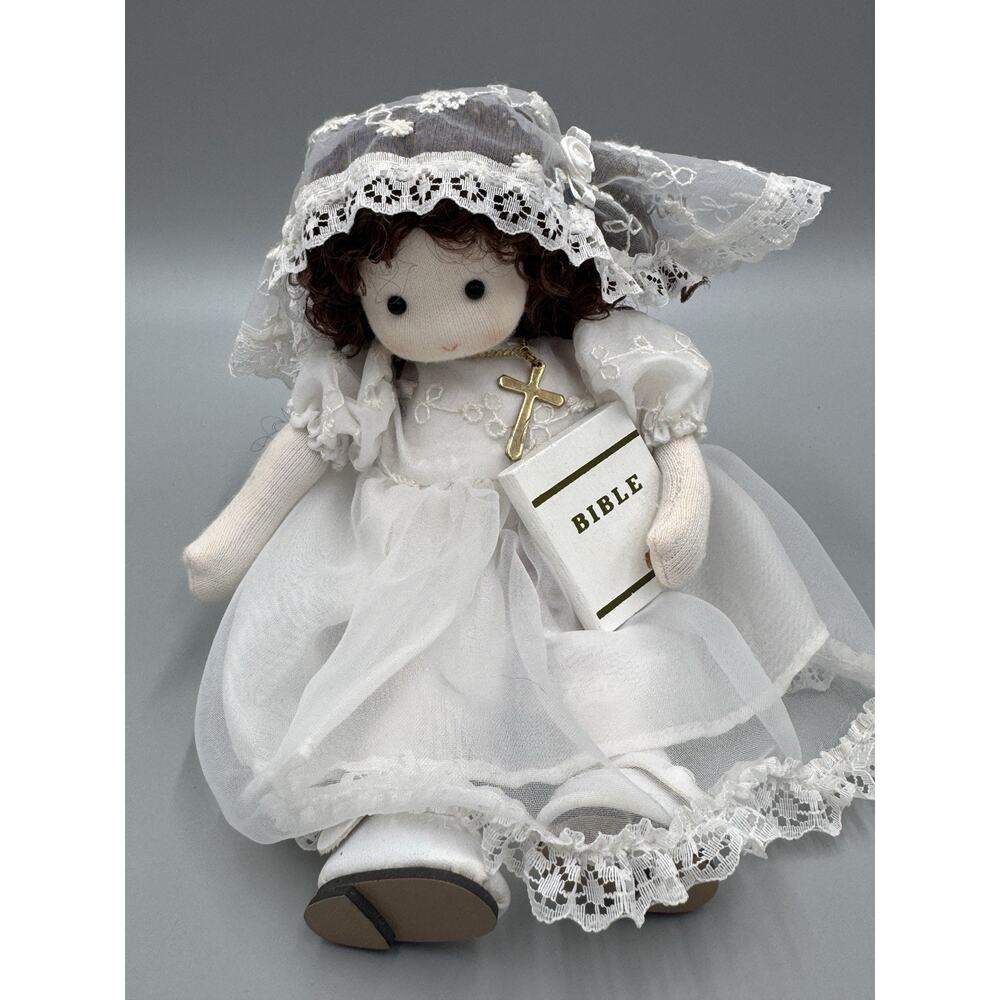 Vintage Green Tree Musical Doll White Dress Bible Veil Amazing Grace Curly Hair